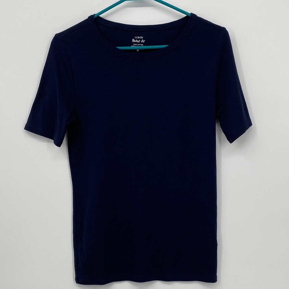 J. Crew Perfect Fit Cotton Tee - Dark Blue NWOT Size Medium - Picture 2 of 9